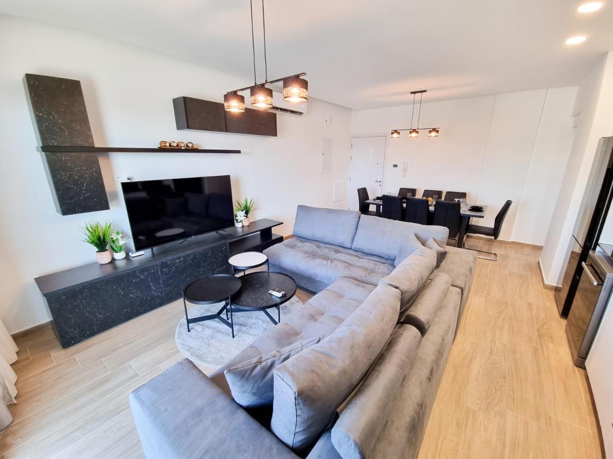 Lucky Strike Apartment Paralimni Exterior foto