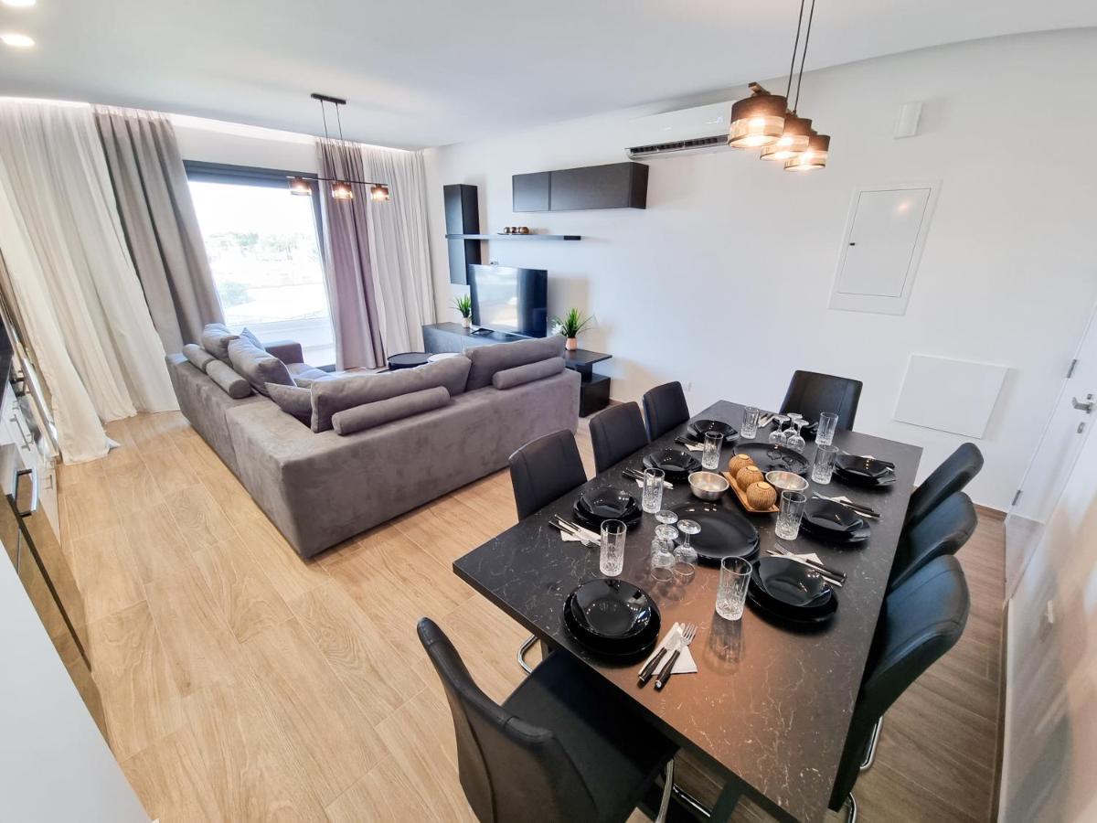 Lucky Strike Apartment Paralimni Exterior foto